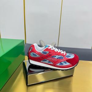 Zapatillas deportivas rojas de caña baja para mujer, con cordones, estilo BV, Yoko Town, diseño personalizado, de alta calidad, transpirables, de malla. - Product Image 1