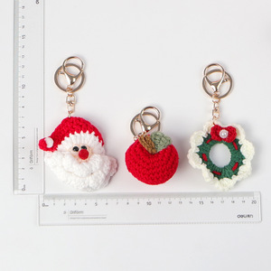 Vente flash - Yotile - Ornements de Noël élégants en laine crochetée à la main de style classique - Mini Père Noël Kawaii - Product Image 5