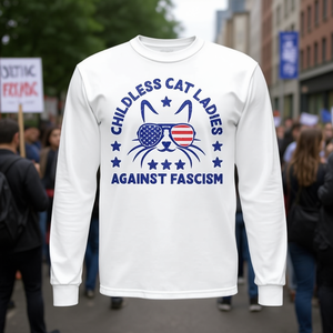 T-shirt a maniche lunghe Childless Cat Ladies Against Fascism - Product Image 3