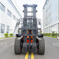 Chariot élévateur diesel HengWang 1,5 tonne, 2 tonnes, 3 tonnes, 5 tonnes à quatre roues motrices avec triple mât et levage libre complet pour empilage de foin