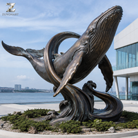 Escultura de ballena de bronce fundida a mano, estatua de animal marino con patina antigua para parques costeros, resorts, plazas y jardines.