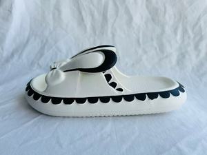 รองเท้าแตะ EVA สีขาวพร้อมการตกแต่งโบว์กันลื่นแบบเปิดนิ้วเท้ารองเท้าแตะใส่ในบ้านขนาด 37 38 39 40 ทุกฤดูกาล - Product Image 6