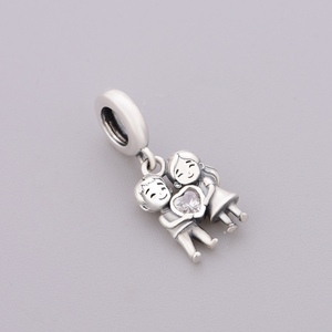 Abalorios Pan Charms de Plata de Ley 925, Serie Familiar, Niño, Niña, Hermano, Hermana, Abrazo, Compatibles con Pulseras y Collares Originales, para Creación de Joyas - Product Image 4