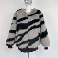 Manteau en peluche gris et noir à imprimé zèbre, tendance automne/hiver, mi-long, coupe ample, chaud, logo et tailles personnalisables