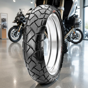 Neumático Radial sin Cámara para Motocicleta CM509, para Reemplazo/Reparación, Compatible con Llantas de 17 Pulgadas (110/70 R17 180/55 R17), 1 Año de Garantía - Product Image 2