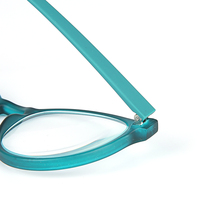 Lunettes de lecture anti-lumière bleue pour femmes, monture TR90 couleur nacrée mate, avec cordon de cou, design bicolore