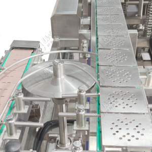 Máquina de drenaje de latas de sardina automática de alta eficiencia LWT, sistema de drenaje vibratorio de acero inoxidable para alimentos para bolsa - Product Image 3