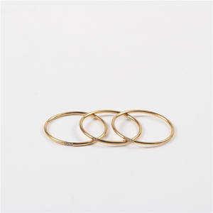 حار بيع 1 مللي متر داينتي الفولاذ المقاوم للصدأ واحد اثنين ثلاثة تشيكوسلوفاكيا حجر خاتم للنساء - Product Image 2