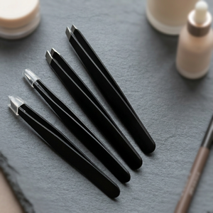 Pinzas para Cejas Ergonómicas ASAP con Punta Redondeada de 10 mm, de Acero, con Punta Inclinada Pintada - Product Image 2