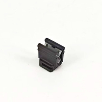 Clip d'attache de câble en nylon automobile en plastique noir autobloquant pour panneau solaire Clip de câble réutilisable pour câble de module PV