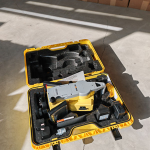 เครื่องมือสำรวจ Geomax Zt30r Pro ZT30R อัลตร้า โททอล สเตชั่น อุปกรณ์วัดแสง เครื่องมือสำรวจแบบโรบอติกสำหรับงานสำรวจ - Product Image 4