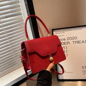 2022 Mode Frauen Handtaschen China rot matt Braut Tasche Rahmen Textur Schlinge Cross Body Umhängetasche