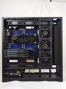 Refroidissement liquide 2-en-1 pour deux cartes graphiques et châssis - Product Image 2