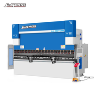 Contrôleur SYNTEC 720BA 200T4500mm Presse plieuse hydraulique CNC pour le pliage de l'acier au carbone 5.4mm dans la fabrication de tôles