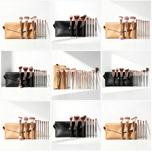 Set de 15 <span class=keywords><strong>Brochas</strong></span> de Maquillaje Magnum de Fibra Sintética con Mango de Plástico en Oro Champán y Oro Negro - Categoría Cruzada - Product Image 2