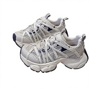 Chaussures de marche et de course pour femmes 2026, vente en gros usine, gris clair, marine, maille respirante, plateforme épaisse et souple, rehaussante - Product Image 1