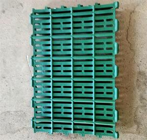 Suelo de cerdo de <span class=keywords><strong>alta</strong></span> resistencia, 400x600mm, <span class=keywords><strong>alta</strong></span> capacidad de rodamiento, Color verde, suelo de listón de plástico - Product Image 4