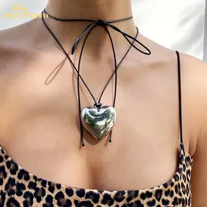 Vintage Heart Buckle Pendant Necklace for Women Wedding Bridal Bead Chain Neck Accessories Jewelry