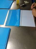 Chine Fabrication de ruban en caoutchouc de silicone conducteur thermique découpé pour composant électronique