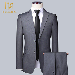 Completo da Uomo Slim Fit a 3 Pezzi Monopetto Classico per Riunioni di Lavoro, Ufficio e Matrimoni - Product Image 2