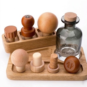 Tapón de Corcho Natural para Botellas de Vino, Licores y Fragancias, de Madera, con Diferentes Formas Personalizadas, Marca WeWood de Vietnam - Product Image 1
