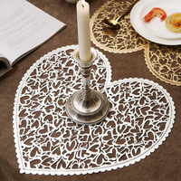Set de table de mariage en PVC en forme de cœur, imperméable, antidérapant, résistant à la chaleur, décoration de table, chemin de table