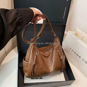 Sac à dos imperméable à fermeture éclair, personnalisable, tendance, avec des personnages à la mode, doublure en polyester, vente en gros d'usine - Product Image 2