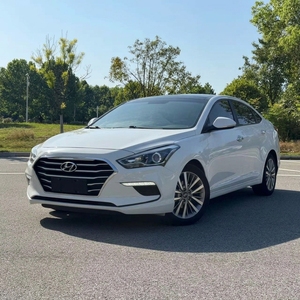 Hyundai Misto 2017 1.8L CVT Edizione Smart, Berlina Media a 5 Posti con Guida a Sinistra, Alimentazione a Benzina - Product Image 1
