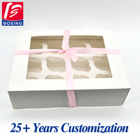 Vente en gros mini boîte à cupcakes de boulangerie de Noël transparente 12 trous personnalisée simple boîte à gâteaux kraft blanc noir paquet de 4 emballages en papier