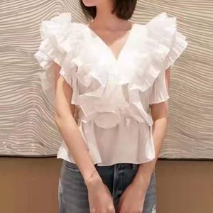 Chemise pour femme à col en V qui définit la taille, avec volants plissés et haut sans manches, tendance - Product Image 1