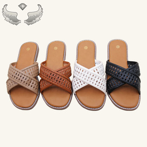 Nouvelles <span class=keywords><strong>sandales</strong></span> et pantoufles plates décontractées pour femmes, design estival, <span class=keywords><strong>sandales</strong></span> et pantoufles rétro à brides croisées et à tissage ouvert pour femmes - Product Image 1