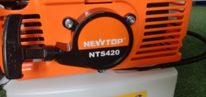 Pulvérisateur industriel à moteur 2 temps 56,5 cm³ 2,6 kW, capacité 14L/20L, pour pesticides agricoles et pulvérisation de poussière sèche en verger - Product Image 3