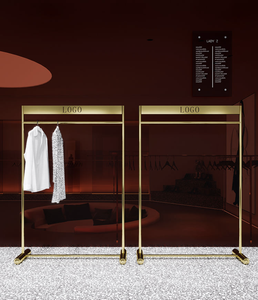 Logo personalizzato negozio di lusso in metallo appendiabiti etichette espositore per abbigliamento in acciaio inossidabile oro scaffale per abbigliamento di fascia alta - Product Image 2