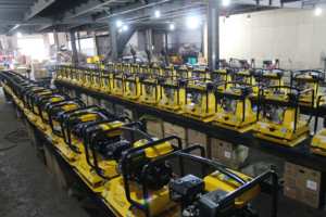 Rung Tấm <span class=keywords><strong>Compactor</strong></span> C-90 CE Động Cơ Diesel Xăng - Product Image 5