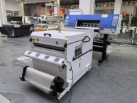 NOUVELLE Imprimante DTF automatique 60 cm pour étiquettes de t-shirts, 4 têtes pour I3200, encre numérique CMYK+W, pigment multi-couleurs, portable, 2400 DPI, 13/horaire