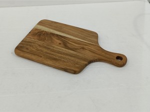 Planche à découper en bois prête à la vente, de forme rectangulaire et avec poignée durable, pour la viande, les légumes et les fruits - Product Image 2