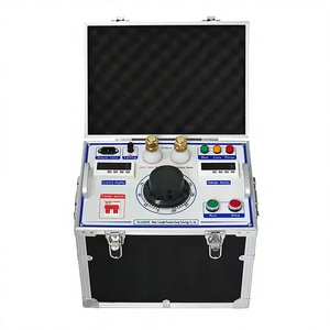 Máquina de Prueba de Alta Corriente Monofásica de 3kVA con Salida de Corriente CA de 0~1000A, Probador de Inyección de Corriente Primaria, Divisor de Voltaje CJTest CJ - Product Image 1