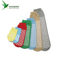Chaussettes d'hiver unisexes antidérapantes respirantes pour l'hôpital Chaussettes confortables pour femmes à usage quotidien
