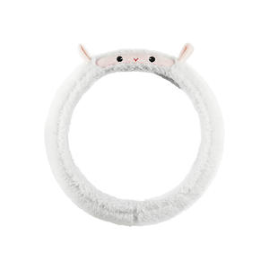 Nueva Funda de Volante de Coche de Invierno de Cuero PU Afelpado de Lujo Zhongheng ZH-1742 HONGLILAI Ajuste Universal Transfronterizo Interior - Product Image 1