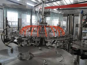 <span class=keywords><strong>Precio</strong></span> de fábrica automático Monoblock <span class=keywords><strong>3</strong></span> en 1 Agua alcalina pura Agua mineral Máquina de llenado y tapado de botellas de 1 litro - Product Image 3