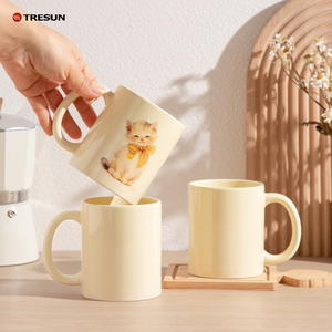 Mug en porcelaine imprimé avec logo personnalisé, cadeau personnalisé, mug à café en céramique jaune, marque de café, promotionnel - Product Image 4