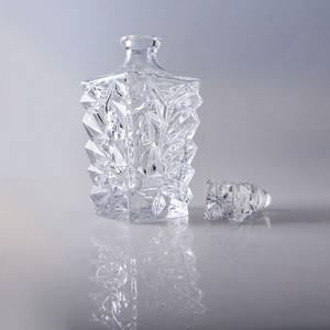 Diamant schliff Whisky Dekan ter und Whisky Glas Set (1 Dekan ter 4 Gläser) - Product Image 5