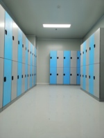 Casier de rangement en plastique ABS durable et étanche Conception de garde-robe à grain de bois pour salle de sport ou vestiaire