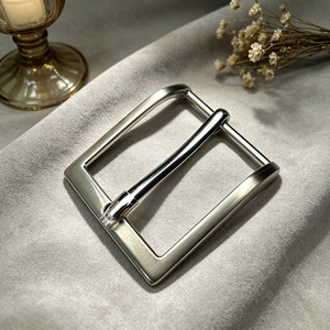 Hebilla de Cinturón Redonda Simple de Aleación de Zinc con Logotipo Personalizado, Sin Níquel, para Hombres y Mujeres, Accesorios para Cinturones de Cuero de Uso Diario - Product Image 5