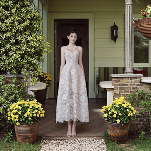 Đầm Ren Hoa Cổ Điển Mùa hè 2025 thanh lịch không tay eo cao Đế Chế vòng eo thoáng khí bền vững phong cách mới không dệt - Product Image 5