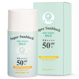 Etichetta privata <span class=keywords><strong>100</strong></span>% protezione <span class=keywords><strong>solare</strong></span> naturale a base minerale per la cura della pelle latte <span class=keywords><strong>solare</strong></span> <span class=keywords><strong>SPF</strong></span> 50 - Product Image 4