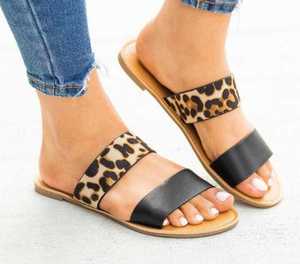 Taglie forti da donna 2020 primavera nuova moda estate scarpe basse <span class=keywords><strong>sandali</strong></span> da donna <span class=keywords><strong>sandali</strong></span> in pelle <span class=keywords><strong>di</strong></span> gladiatore - Product Image 2