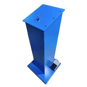 Nouvelle machine de fabrication de chaussures à déclenchement pneumatique pour la pose de lanières et le passage des empeignes de pantoufles - Product Image 3