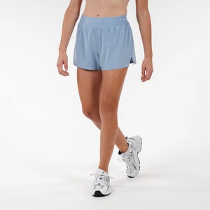 Shorts Deportivos de Mujer para Correr, Cintura Alta, con Forro Negro, Bolsillos Laterales y Efecto Scrunch Butt - Product Image 4
