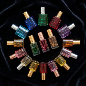 Experimenta una fragancia duradera de más de 12 horas con el spray ecológico MIST, perfumes miniatura de calidad EDP premium que combinan con notas de fragancias de lujo icónicas. - Product Image 6